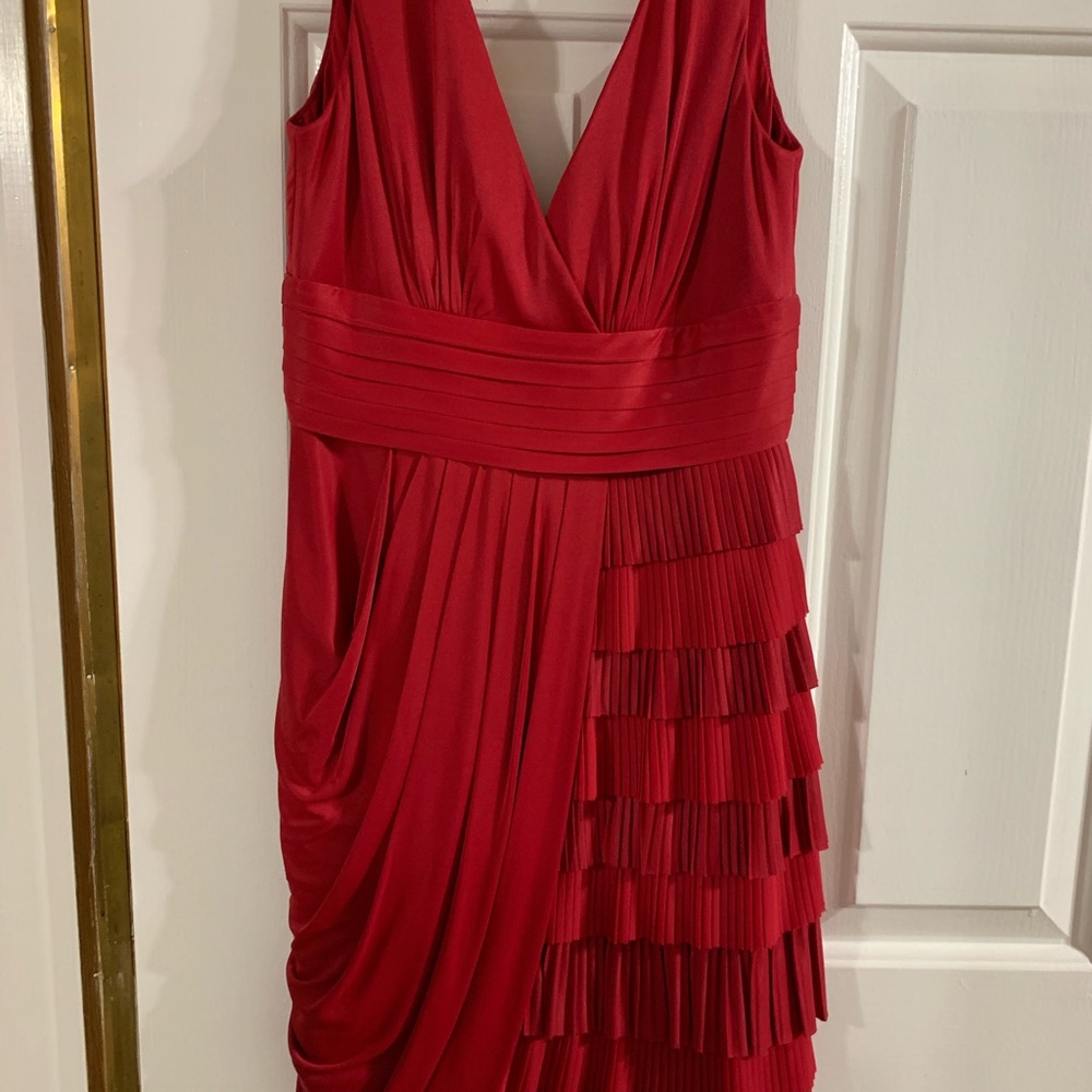 Very cute classy BCBG dress size 2 - Picture 4 of 4